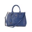 Borsa blu prada